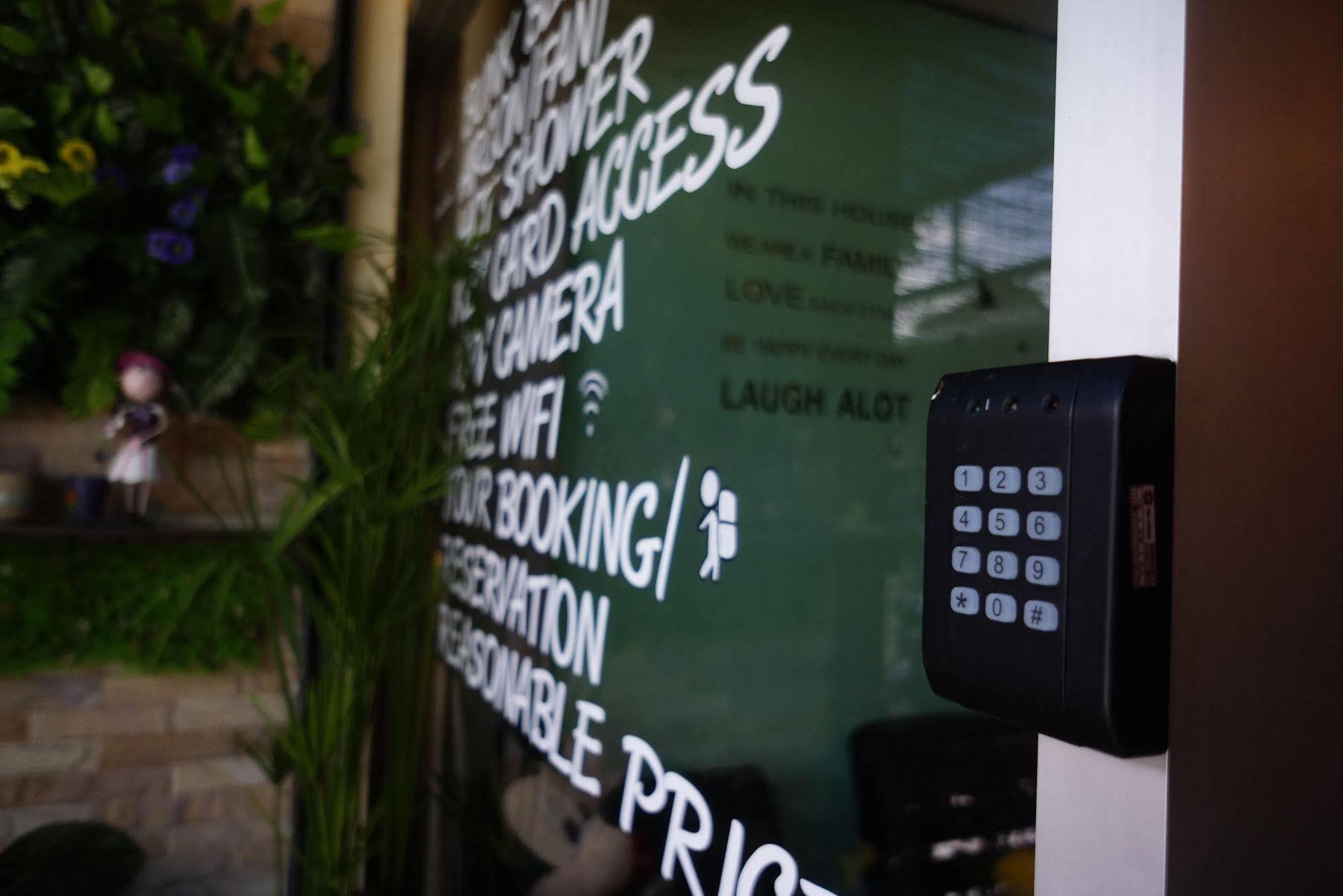 Cm City Hostel Chiang Mai Zewnętrze zdjęcie